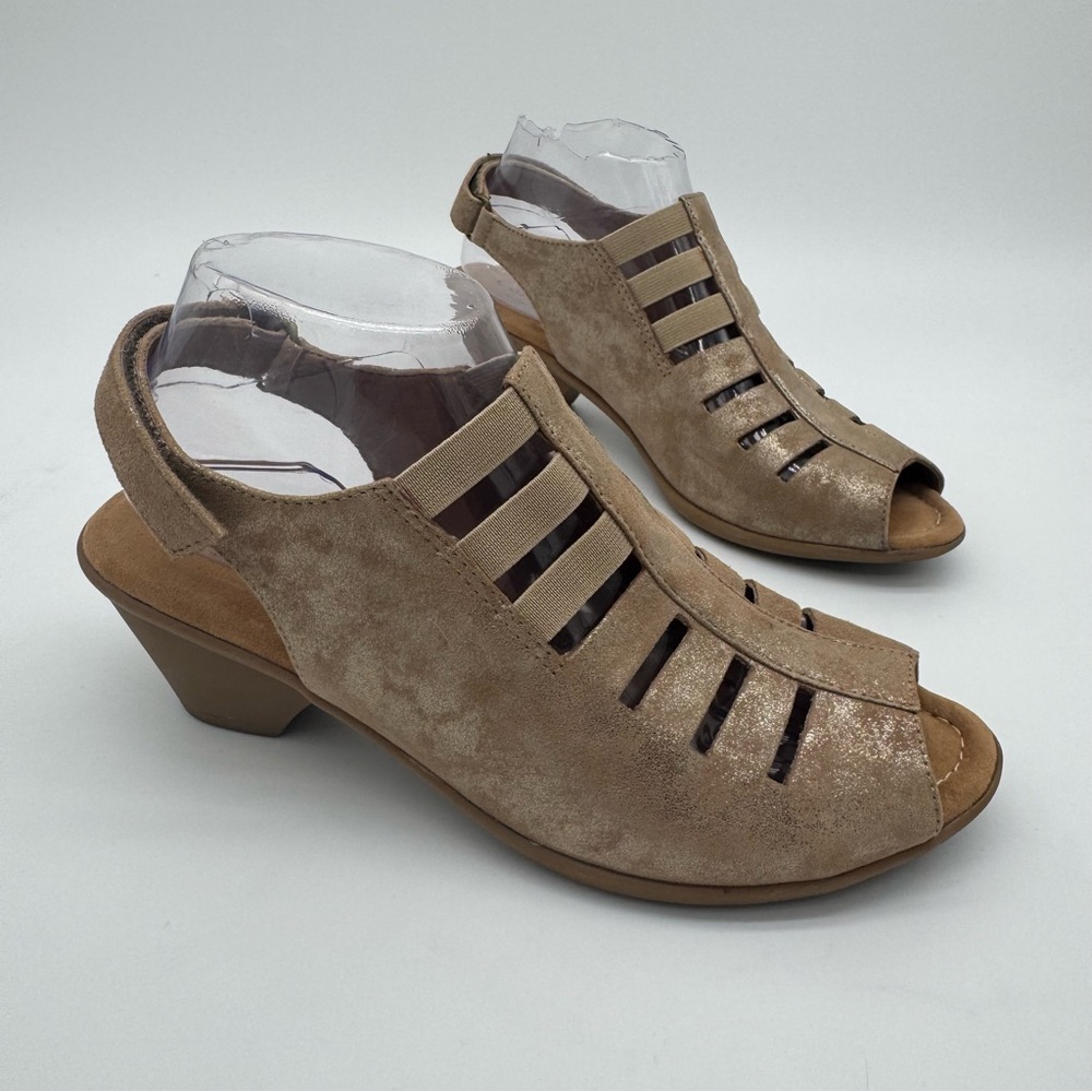 Comfortiva Faye Tan Gold Metallic Nubuck Leather Sandal Size 8.5 M